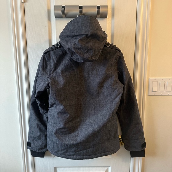 Powder Room snowboarding jacket - Picture 2 of 3